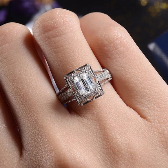 😍 Jewelry - *NEW 925 Sterling Silver Diamond Halo Squar